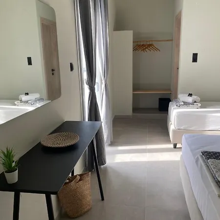 Mellow Hotel 2*