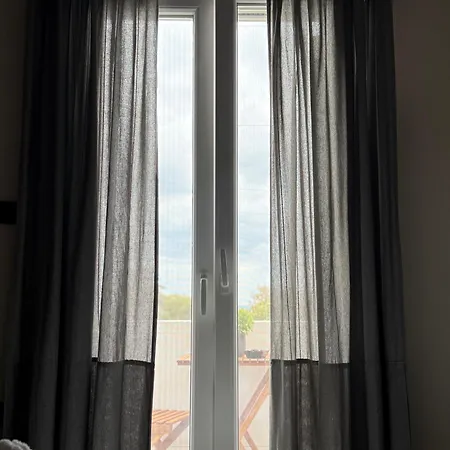 Mellow Páros
